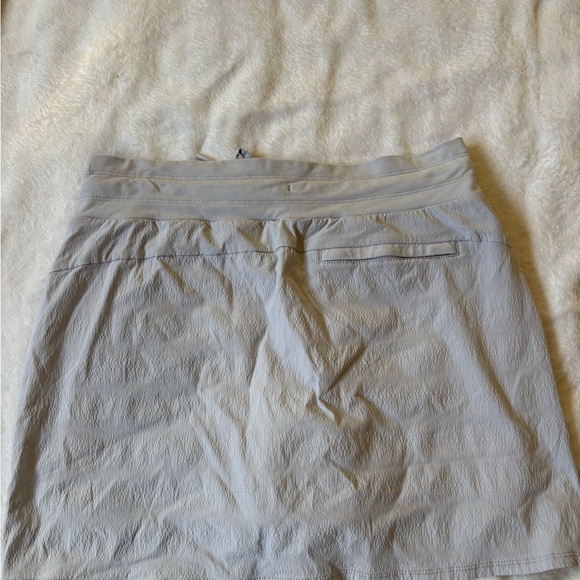 Athleta Women's 8 Skirt Trekkie
North Skort Galactic Gray Ripstop
Nylon Cargo - Picture 4 of 6